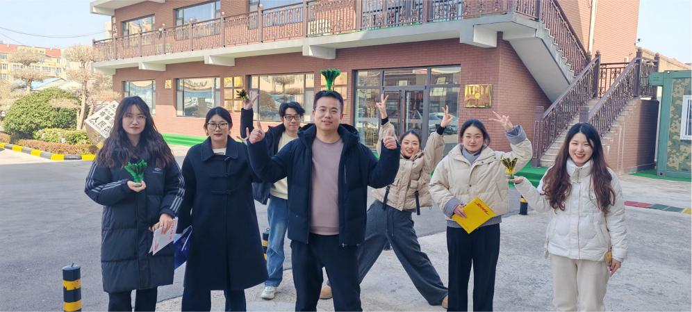 Zemeijia 활기찬 셔틀콕 발로 활동.